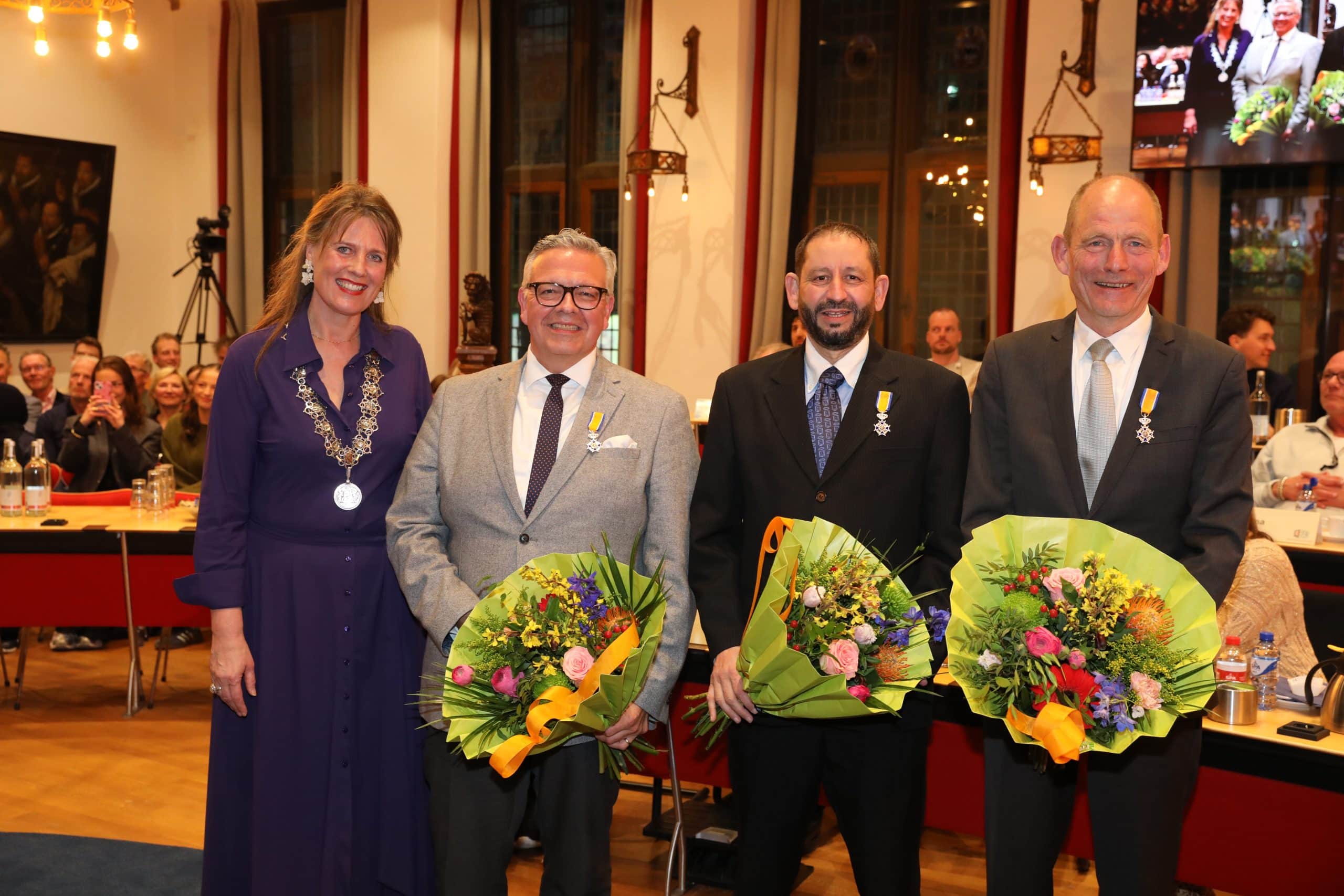 Drie Alkmaarse raadsleden ontvangen Koninklijke onderscheiding